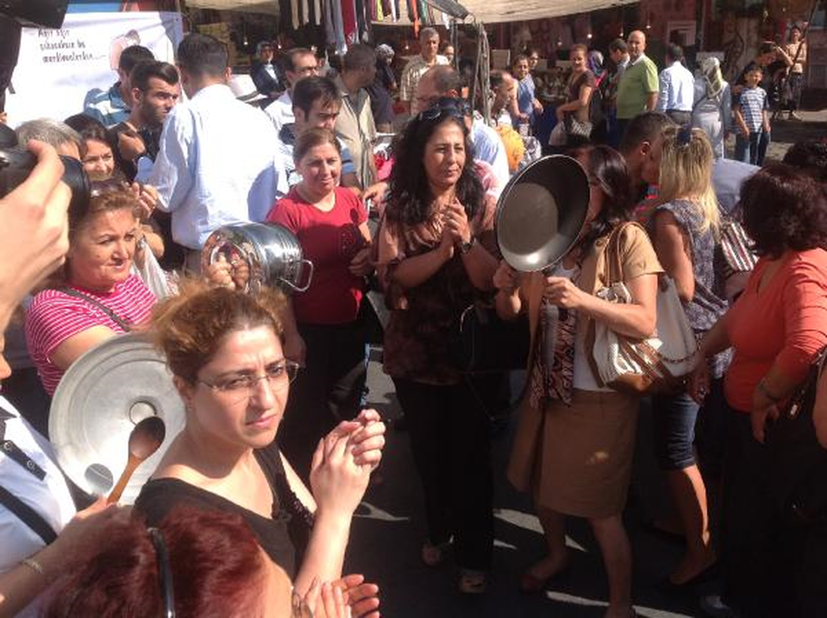 CHP\'lilerden Tencere ve Tavalı Zam Protestosu