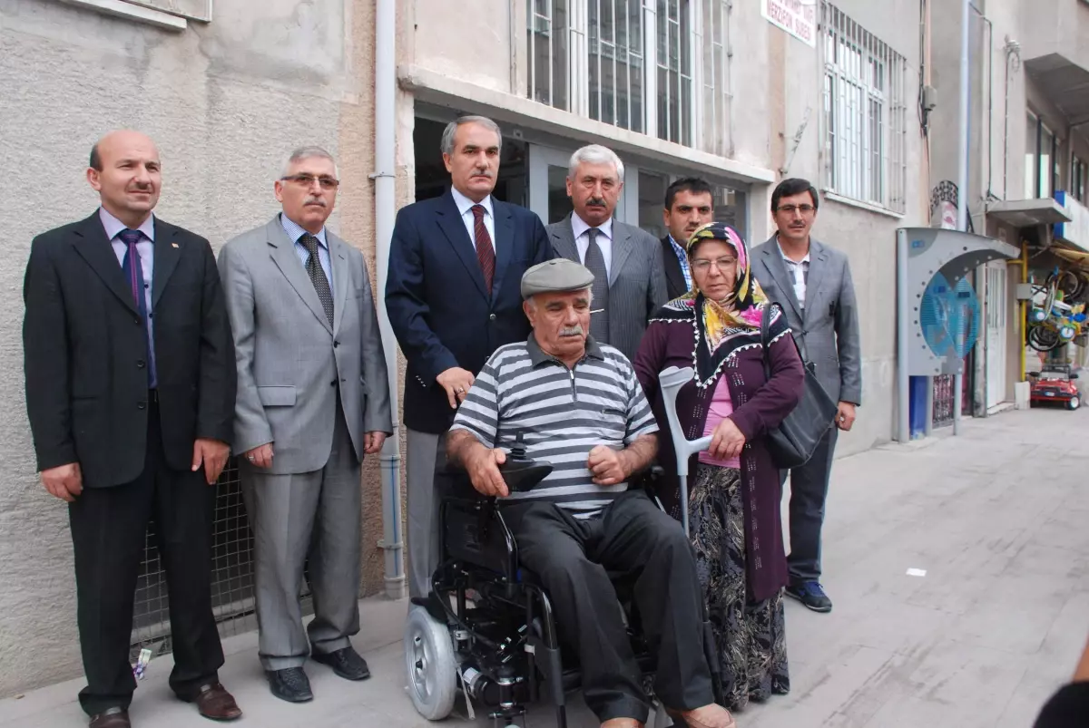 Din Görevlilerinden Engelli Aracı