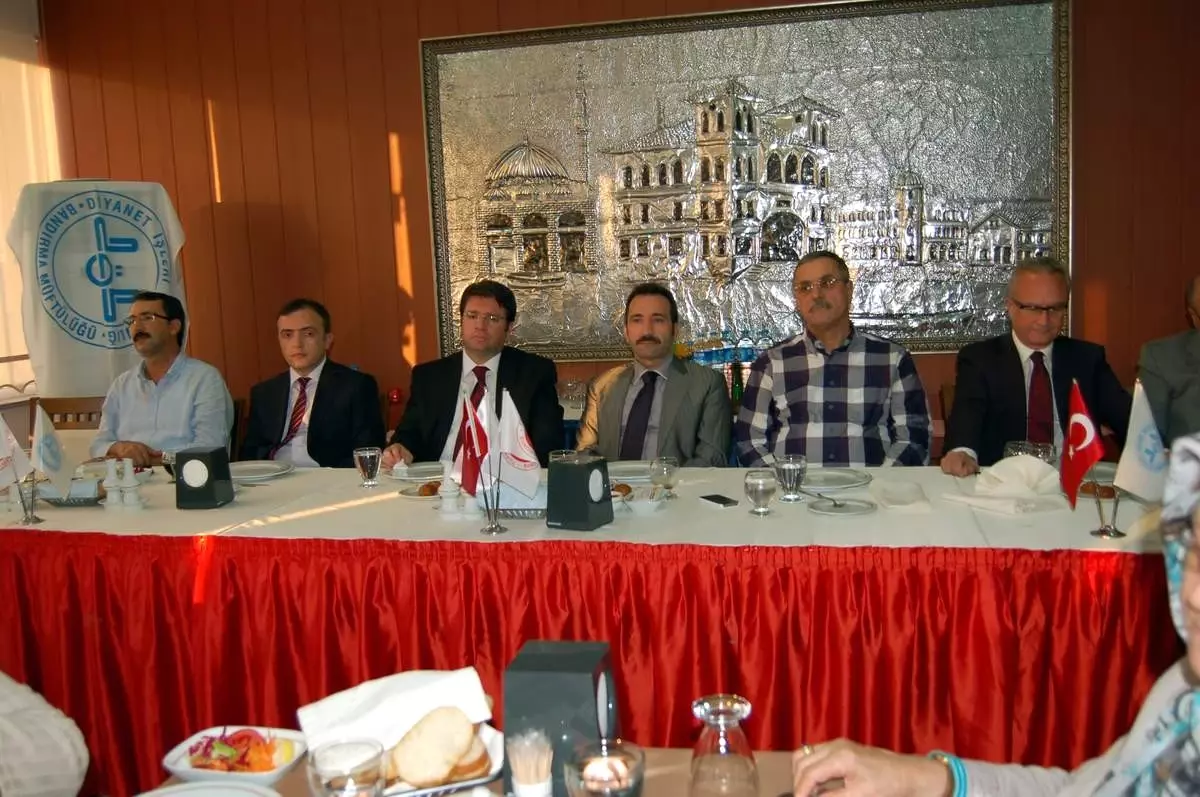 Din Görevlilerinden Şehit Aileleri ve Gazilere Yemek