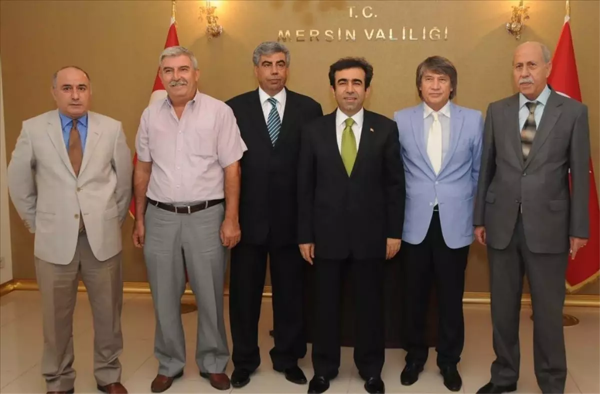 Güzeloğlu\'ndan Şanlıurfa Vakfı\'na Destek