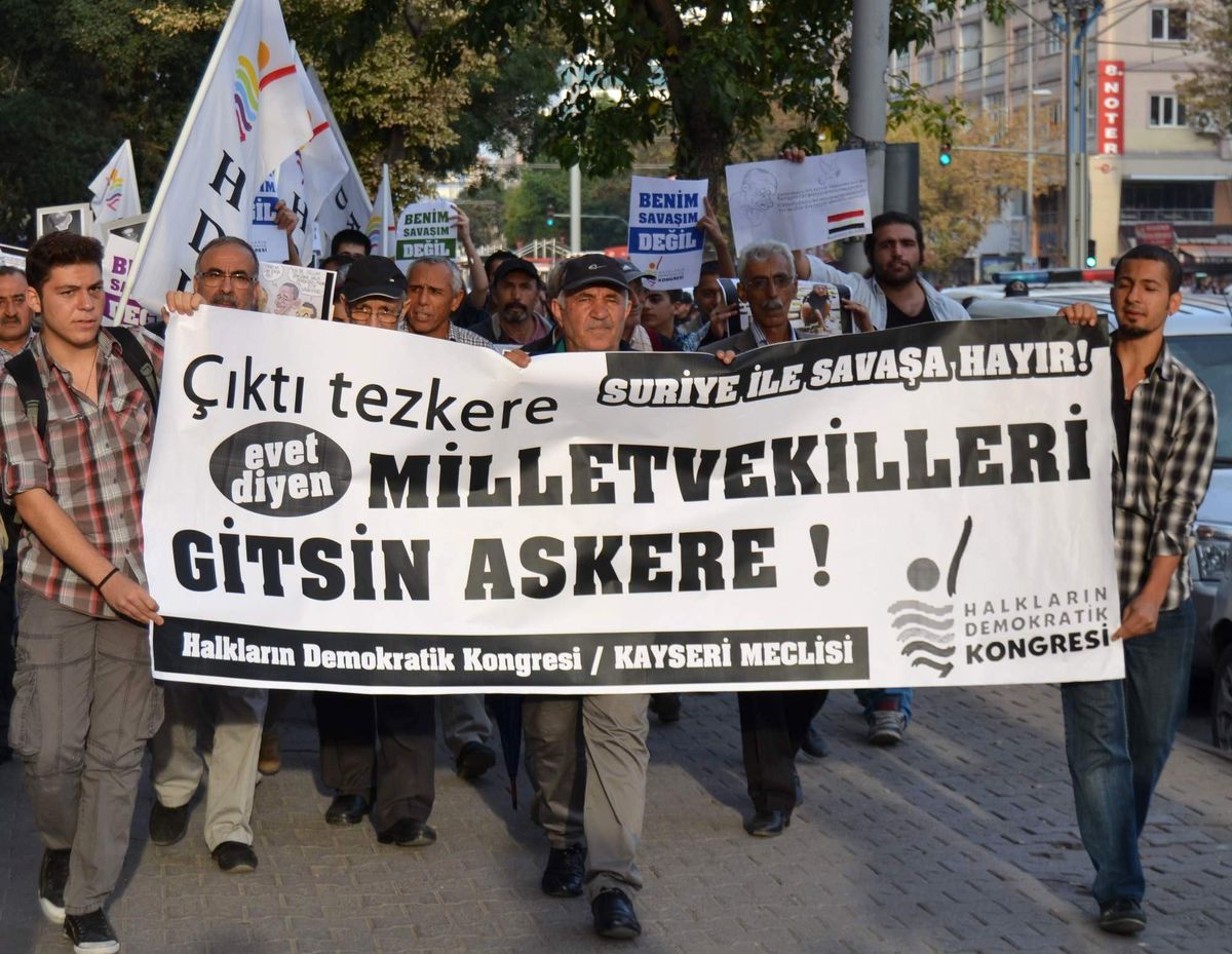 Hdk Tezkereyi Protesto Etti