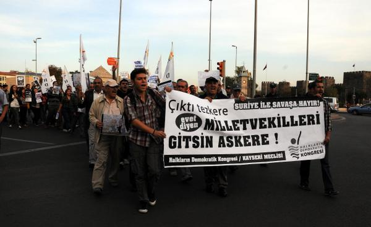 Kayseri\'de Savaş Karşıtı Gösteri