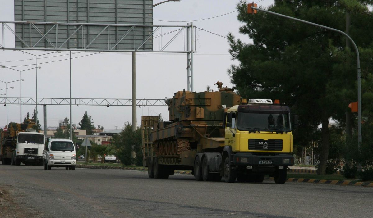 Kilis\'e Obüs Topları Getirildi