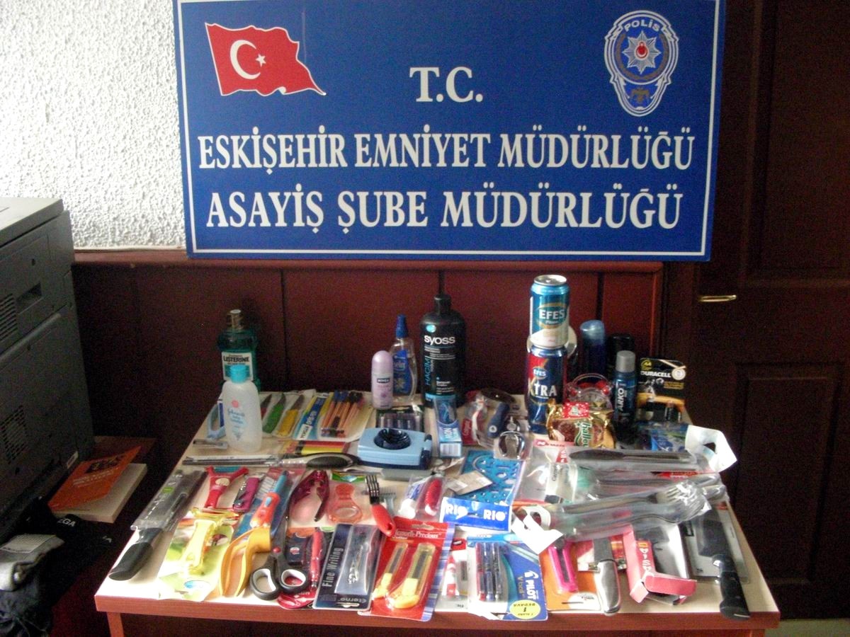 Marketten İçki Çalmak İsterken Suçüstü Yakalandı