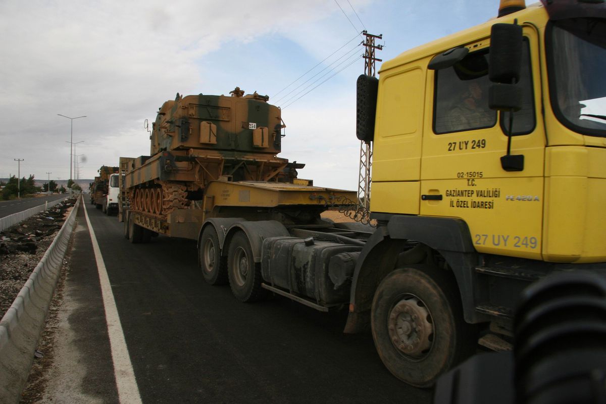 Obüs Topları Suriye Sınırına Yerleştirildi