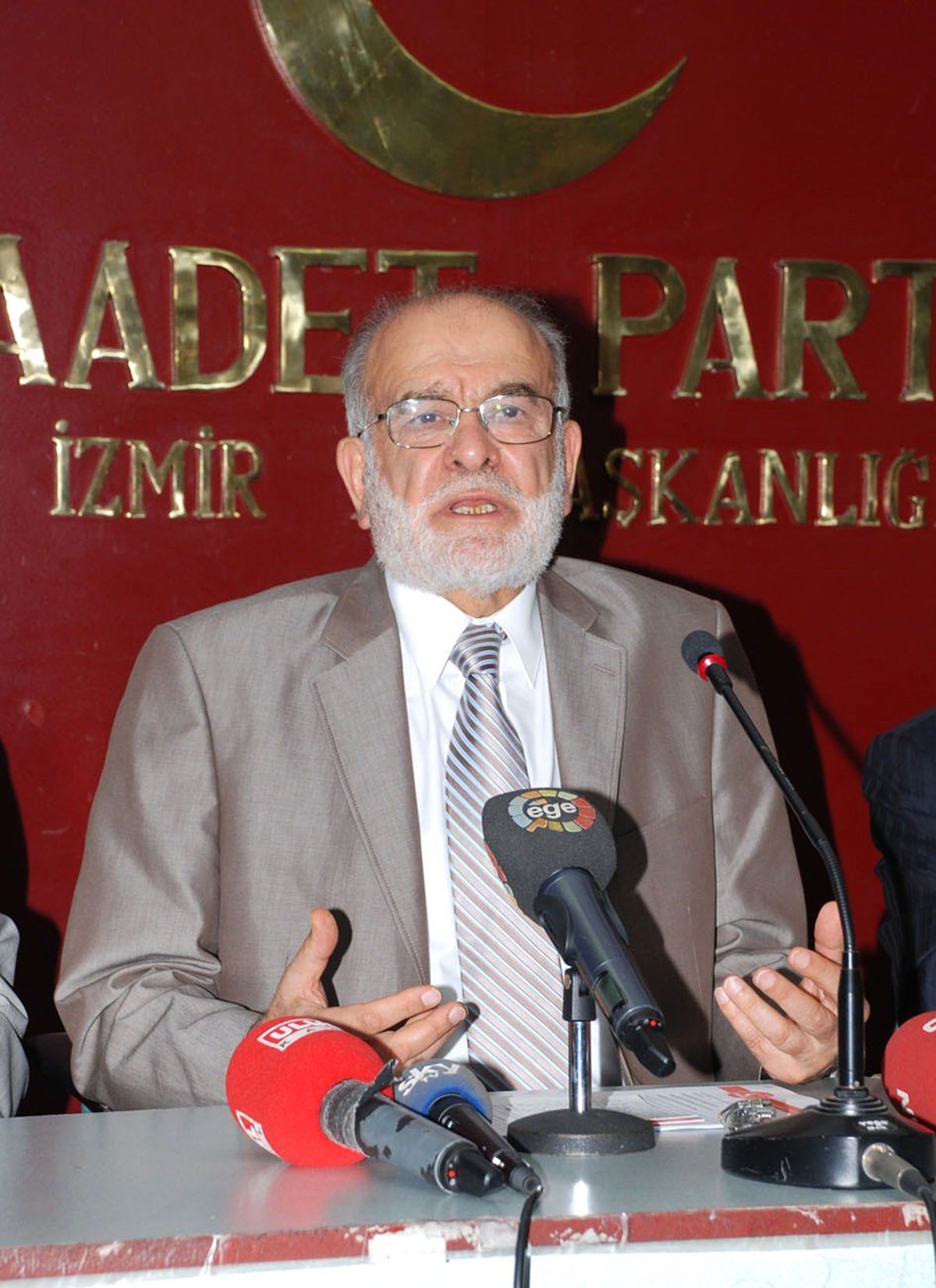 Saadet Partisi\'nden Tezkere Uyarısı