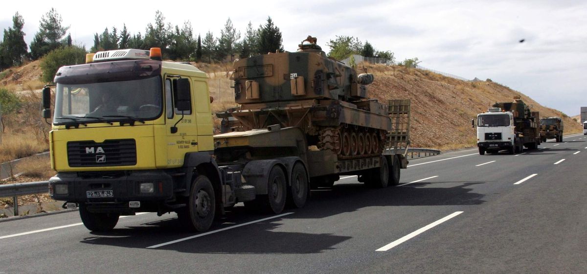 Suriye Sınırına Tank Sevkiyatı