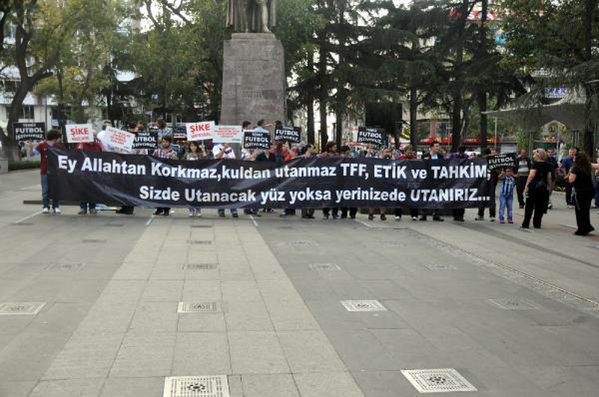 Trabzon\'da Temiz Futbol Eylemi