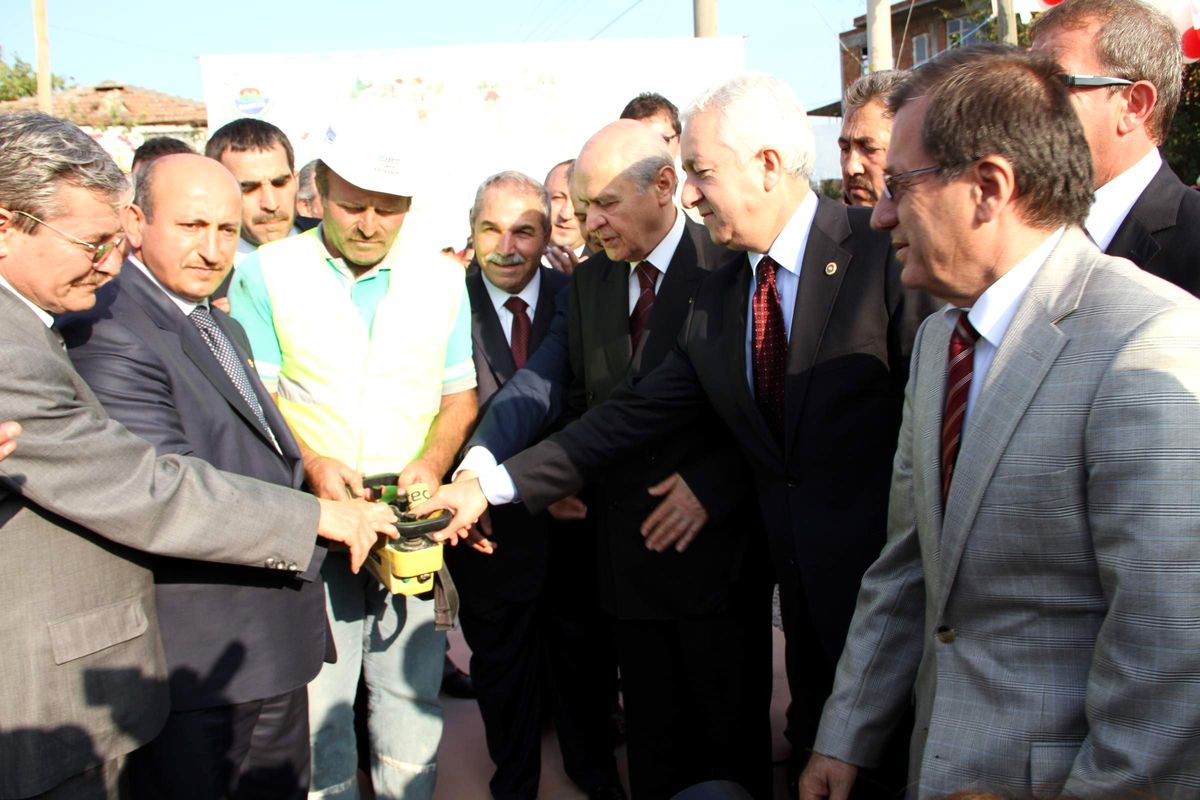 Trafik Eğitim Parkı\'nın Temelini Bahçeli Attı