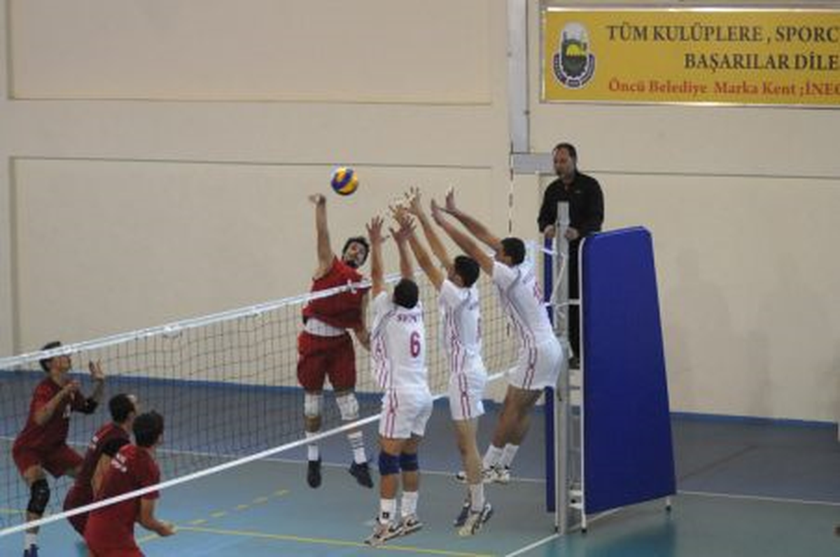Voleybol Türkiye Kupası Maçları İnegöl\'de Oynanacak