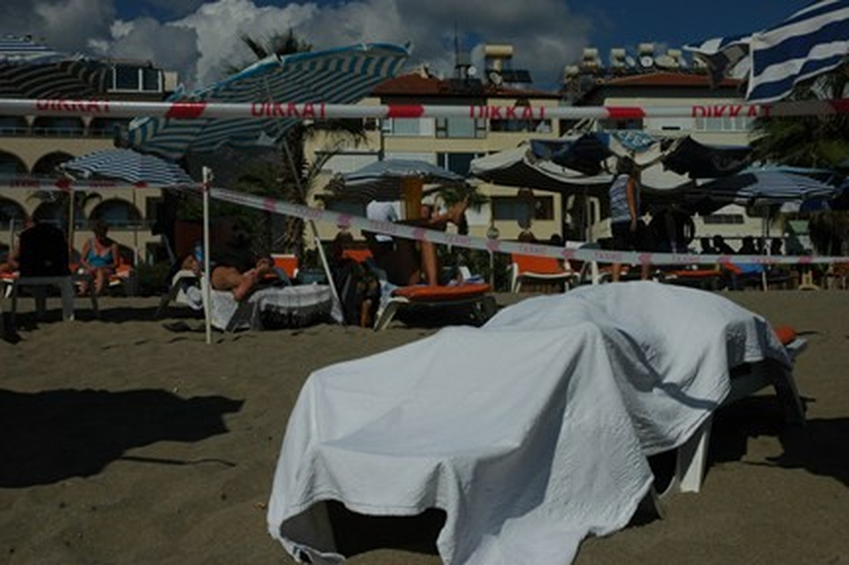 44 Yaşındaki Çek Turist Güneşlenirken Öldü