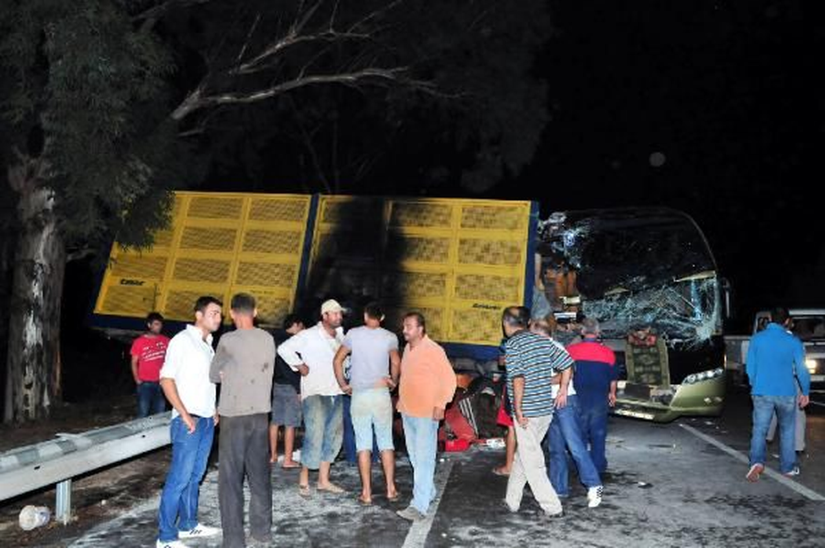 Antalya\'da Trafik Kazası
