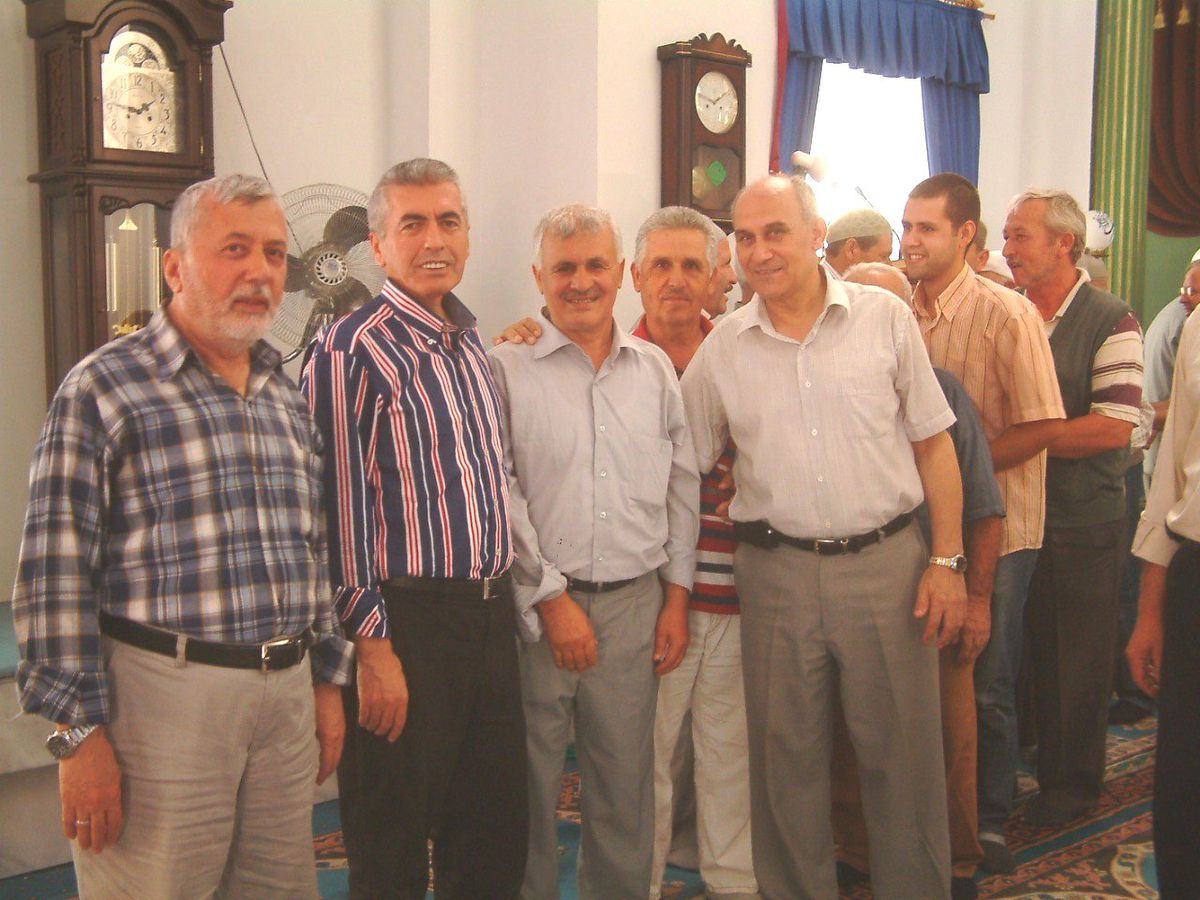 Burhaniye\'de Hacı Adaylarına Coşkulu Uğurlama