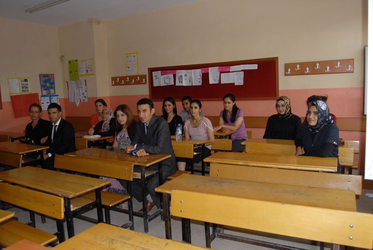 Dicle Kaymakamı Öğretmenlerle Toplandı