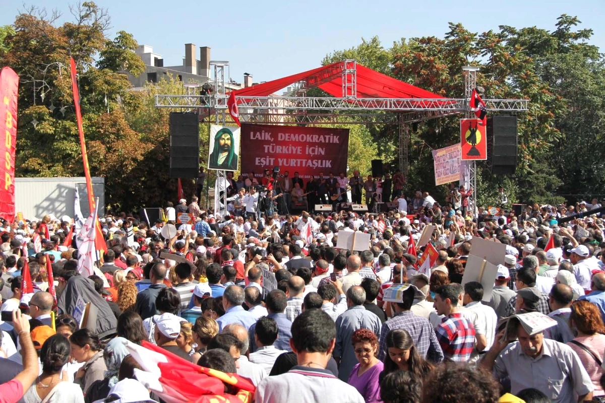 "Laik ve Demokratik Türkiye İçin Eşit Yurttaşlık Mitingi"