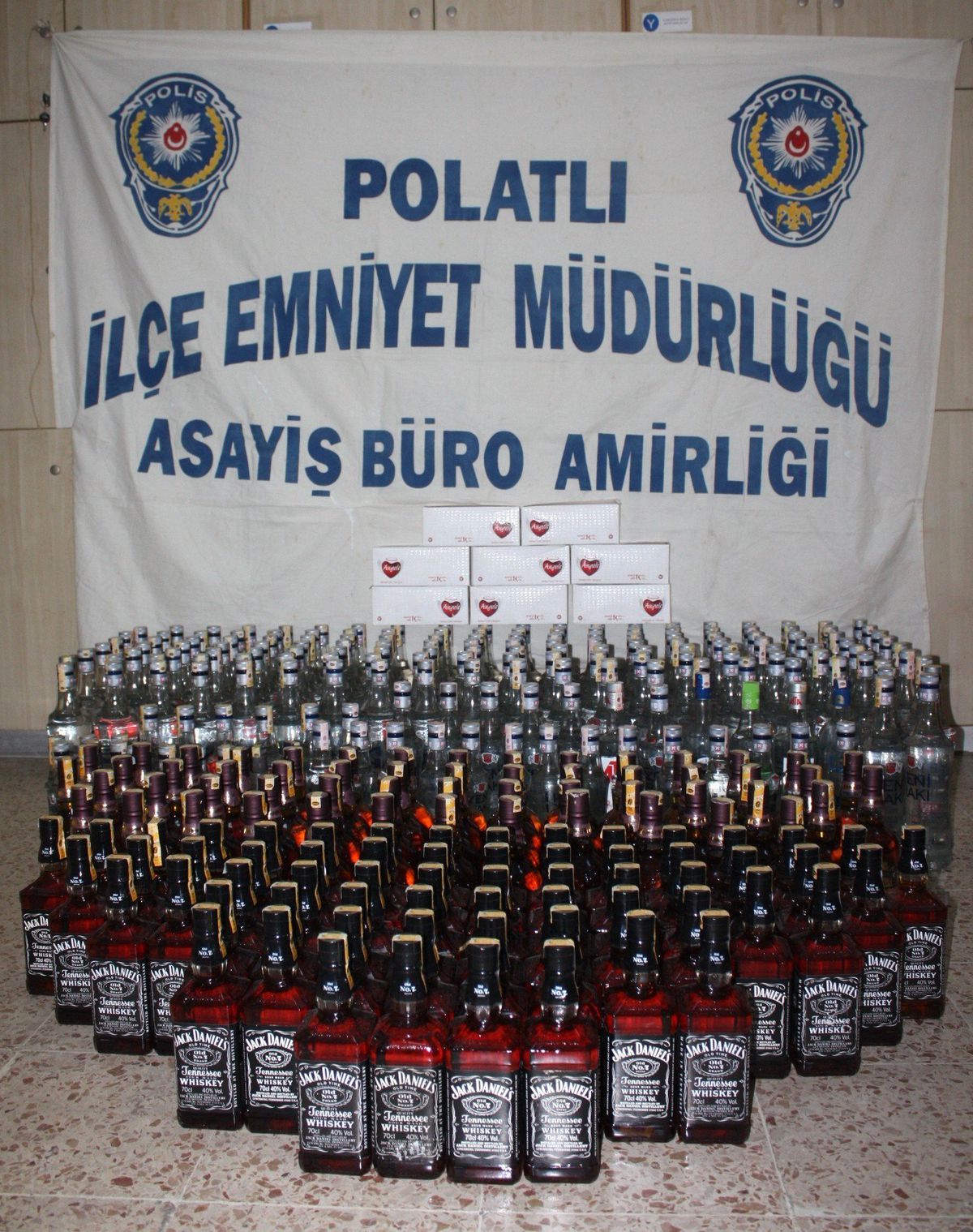 Polatlı\'da Kaçak İçki Operasyonu