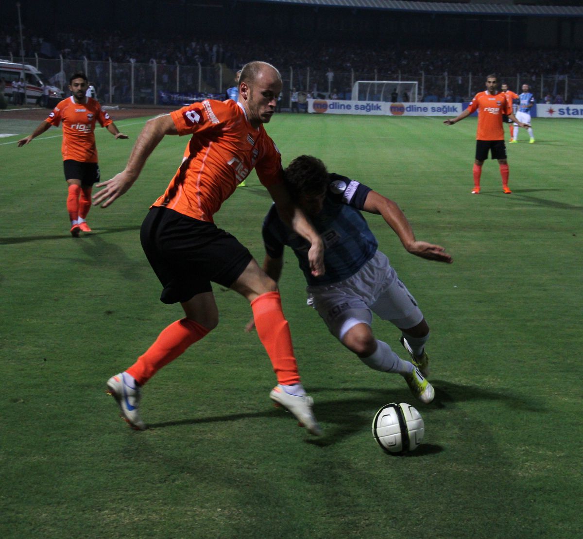 Adana Demirspor, Adanaspor\'u Yendi