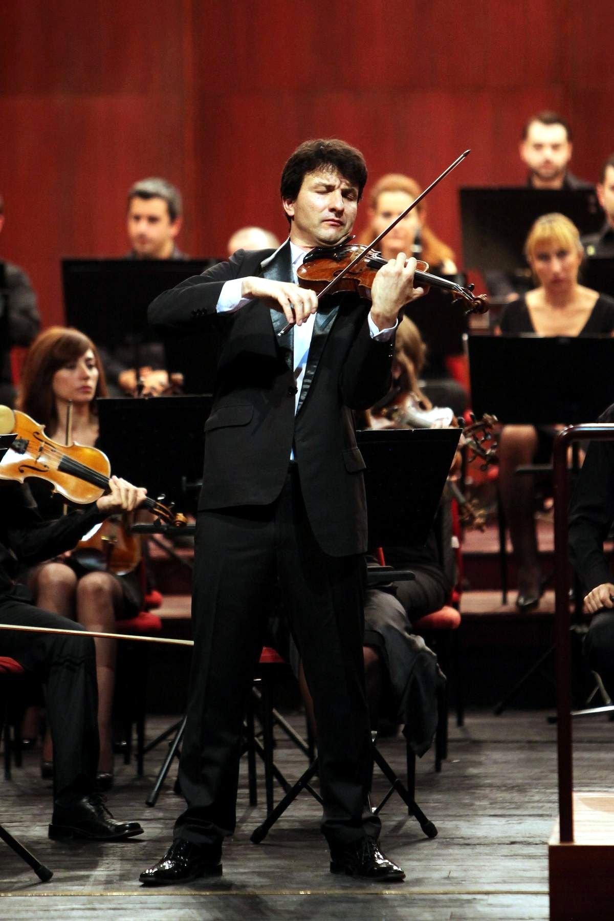 Senfoni Orkestrası\'ndan Konser