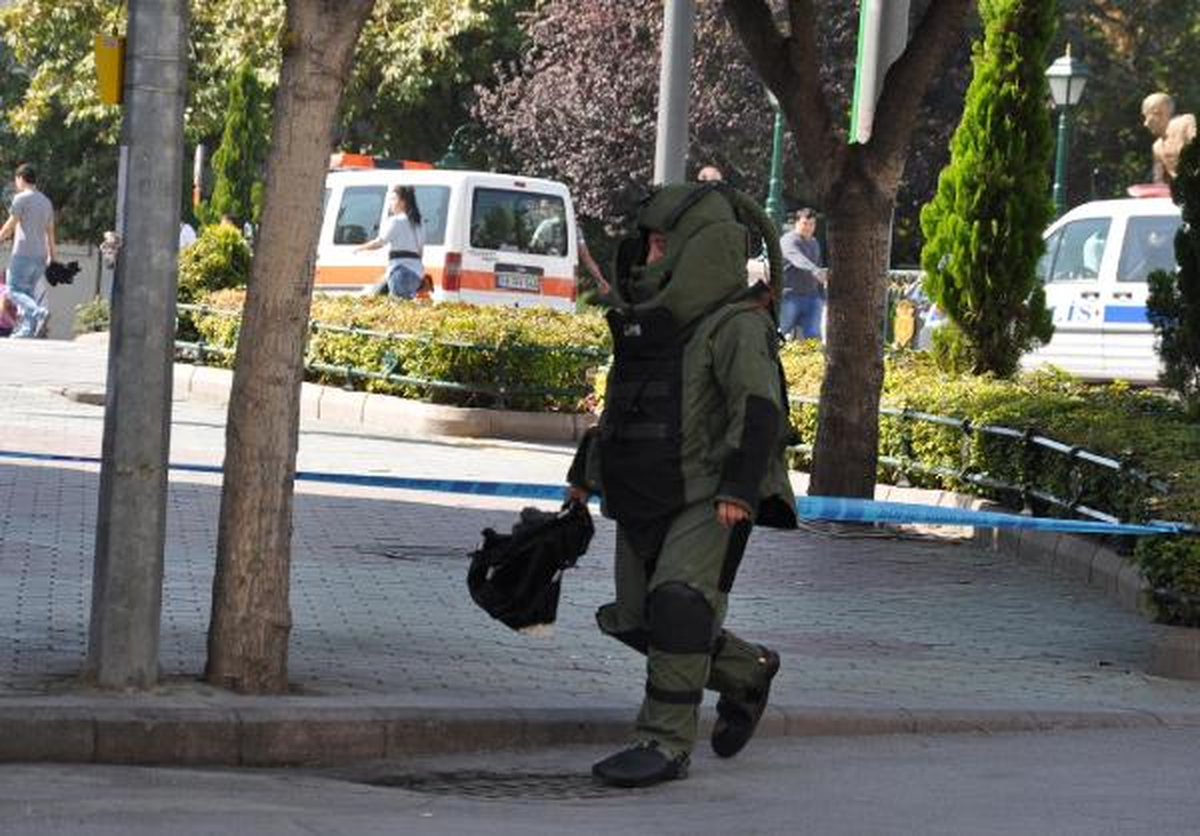 Şüpheli Kadın Çantası Boş Çıktı