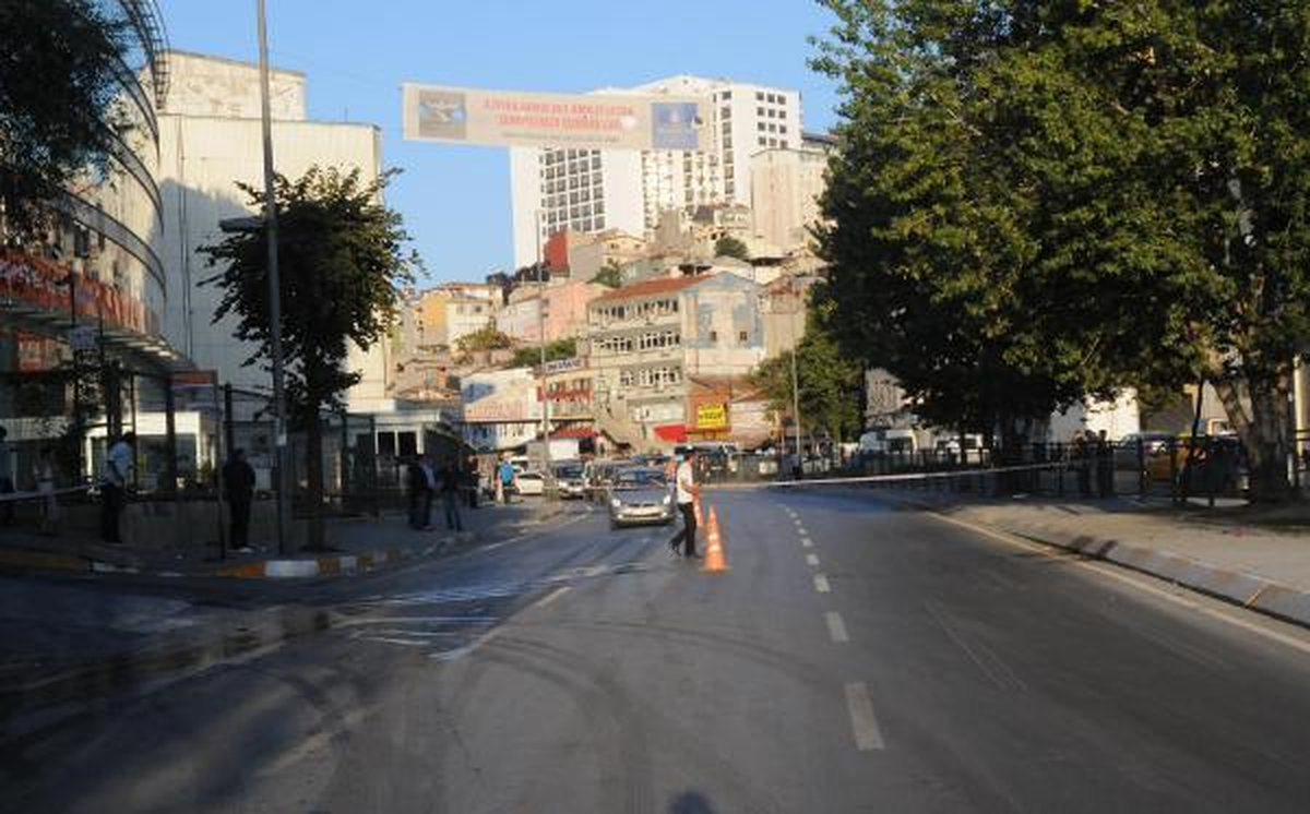 Taksim\'de Göstericilere Polis Müdahalesi