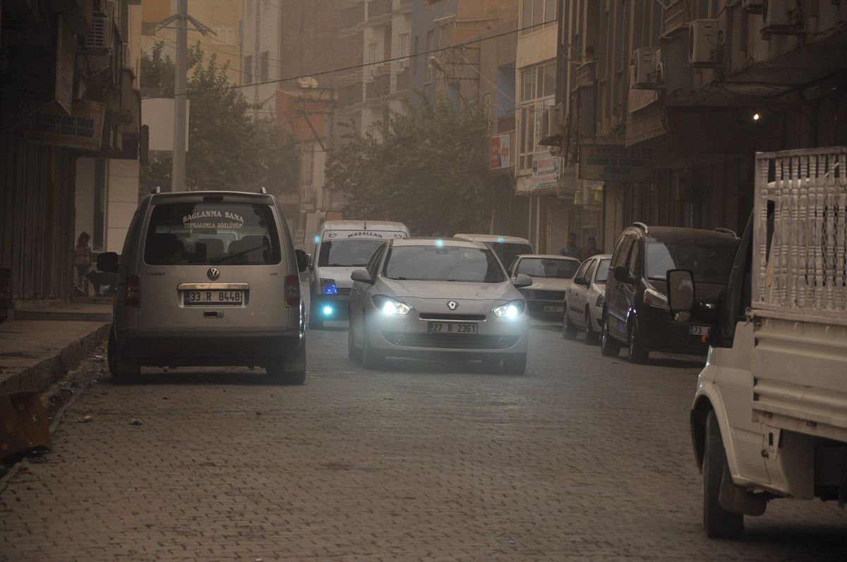 Toz Bulutu Silopi\'yi Etkisi Altına Aldı