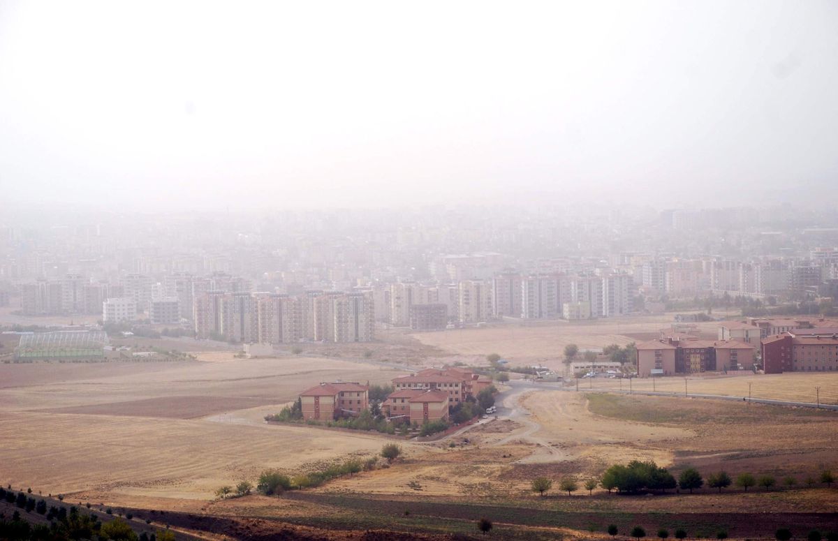 Adıyaman\'ı Toz Bulutu Kapladı