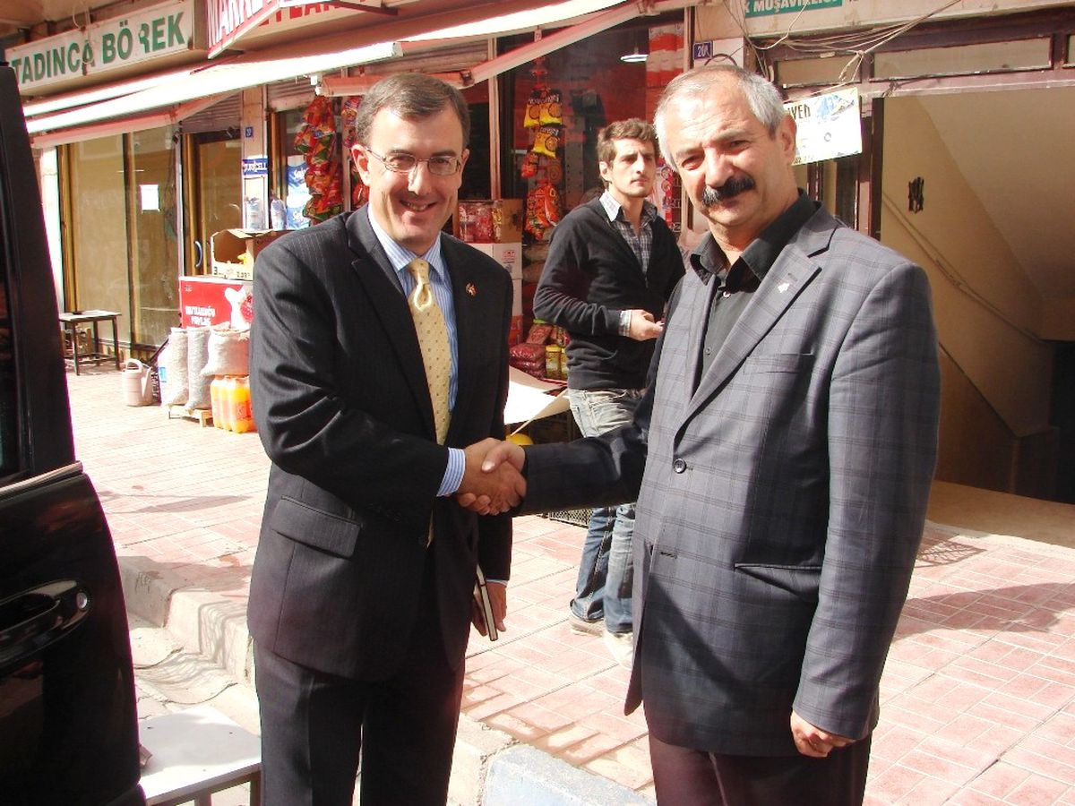 Avustralya Ankara Büyükelçisi Biggs\'ten İHD\'ye Ziyaret