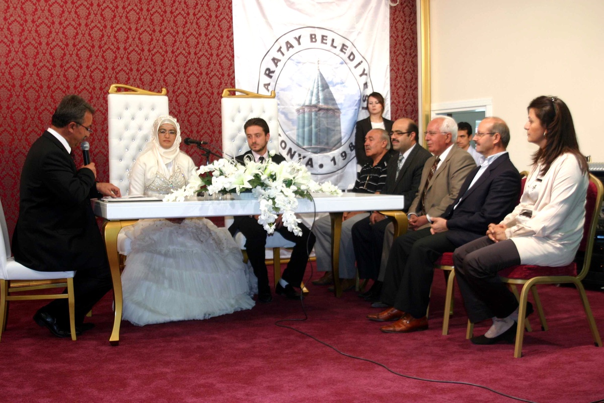 Aziziye Kültür Merkezi "Nikah Töreni" ile Açıldı