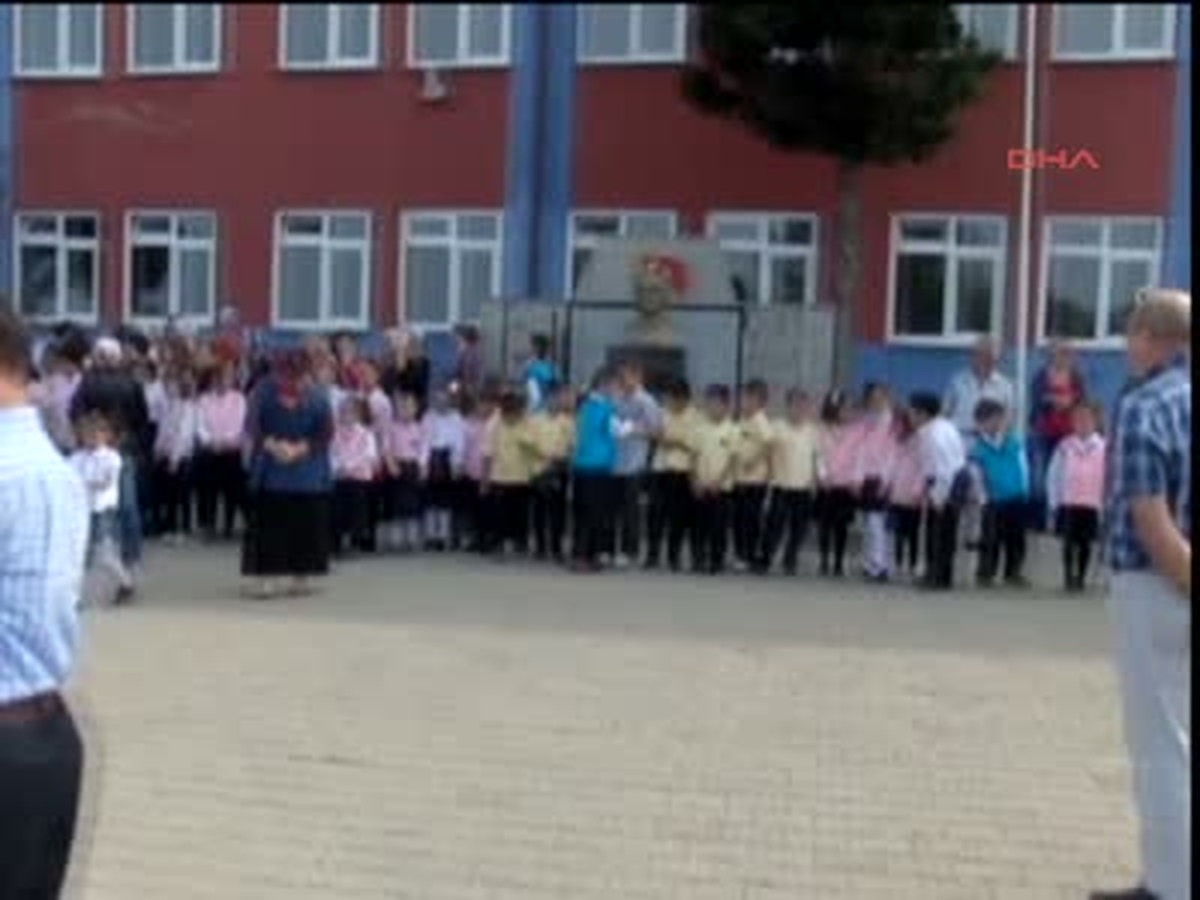 Bartın Okul Servisi İçin Yürüdüler Okul Servisi İçin Yürüdüler