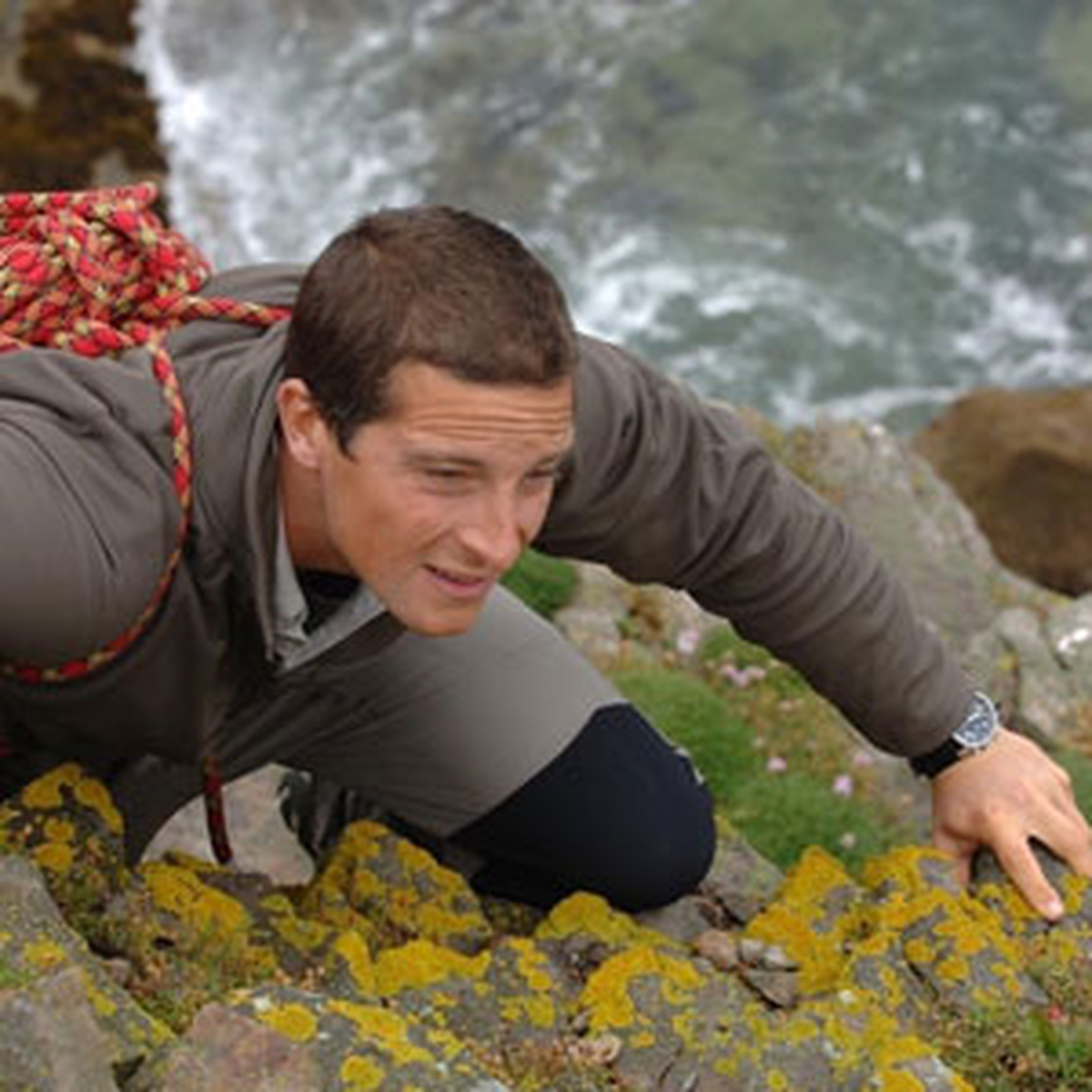 Bear Grylls, Macera Yarışması İçin Kolları Sıvadı