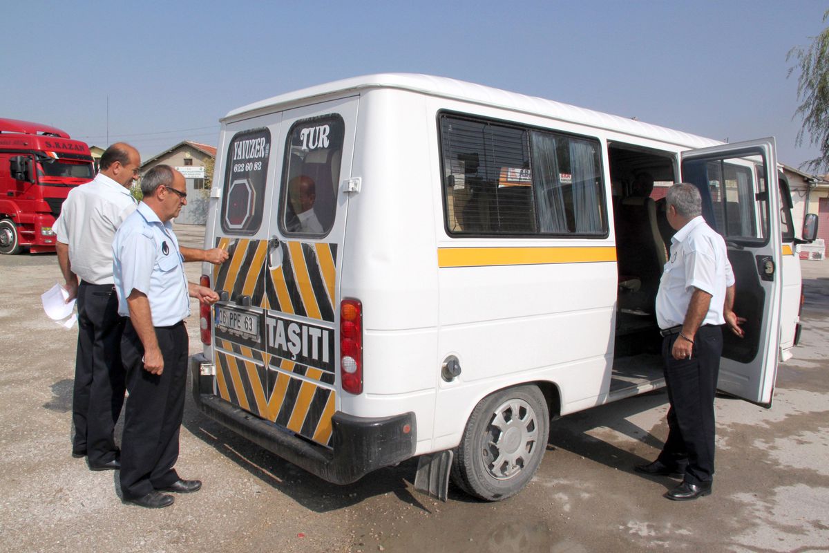Düzce\'de Okul Servisleri Denetlendi