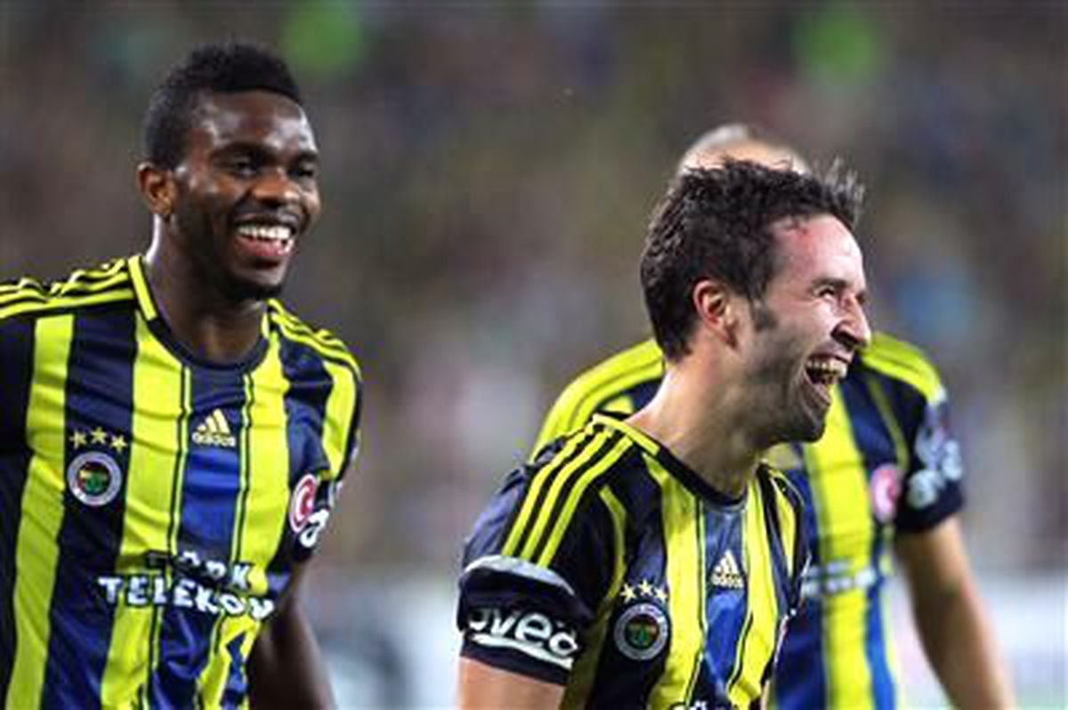 Fenerbahçe\'de Yüzler Gülüyor