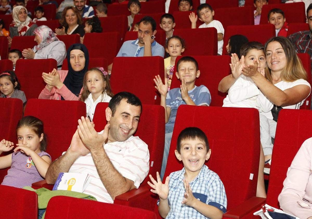 Gebzeli Miniklerin Tiyatro Keyfi