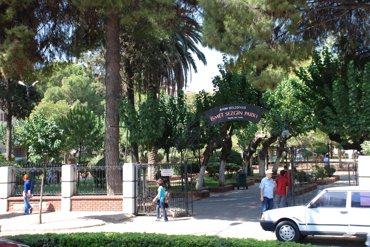 İsmet Sezgin Parkı İhaleye Çıkıyor