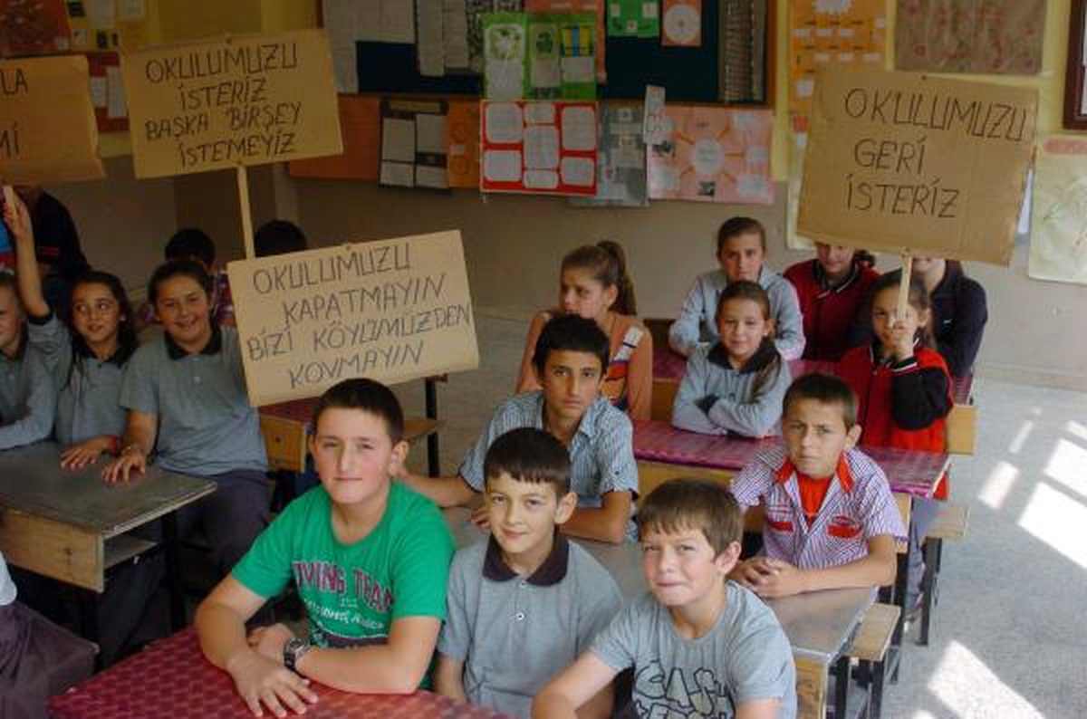 Köylülerin Okul Eylemi
