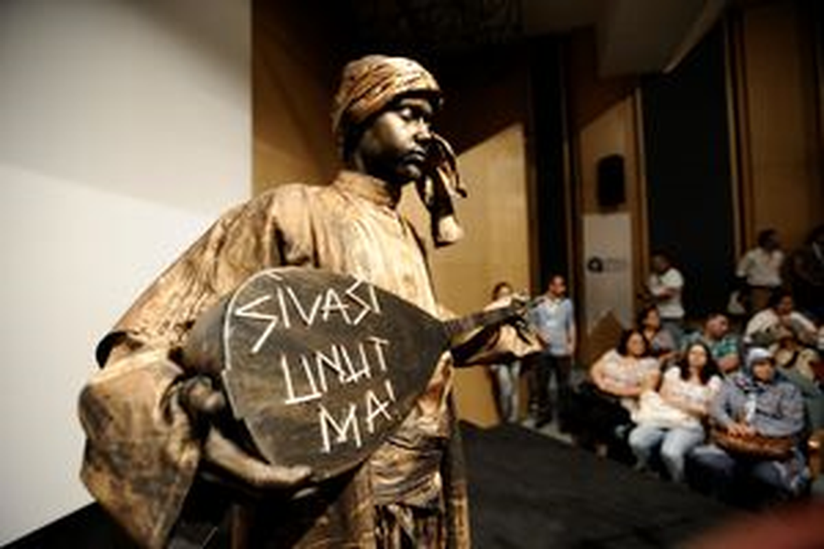 \'Menekşe\'den Önce\'nin Galasına Büyük İlgi
