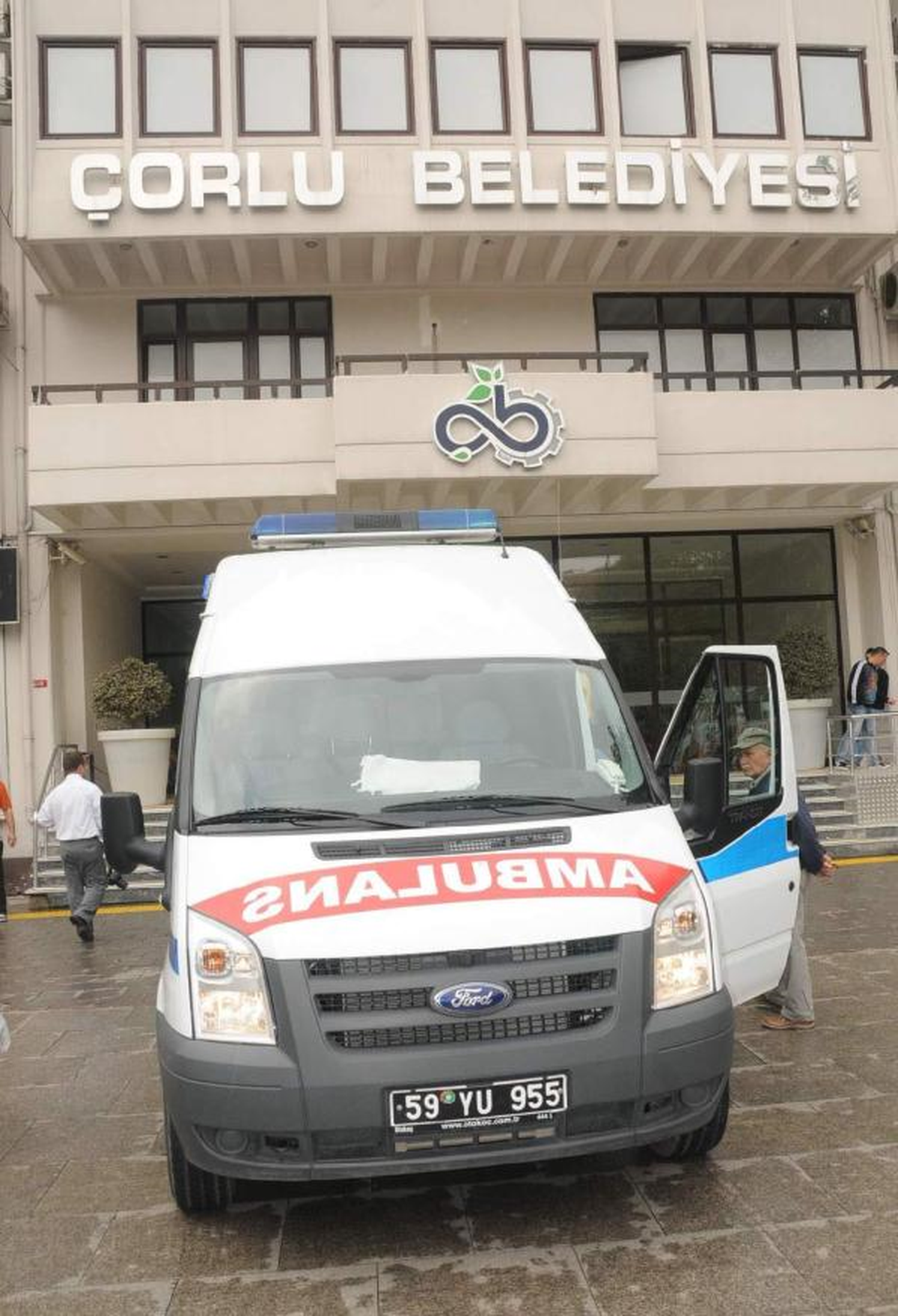 Mevzuat Engeli Aşıldı, Ambulans Hibe Edildi