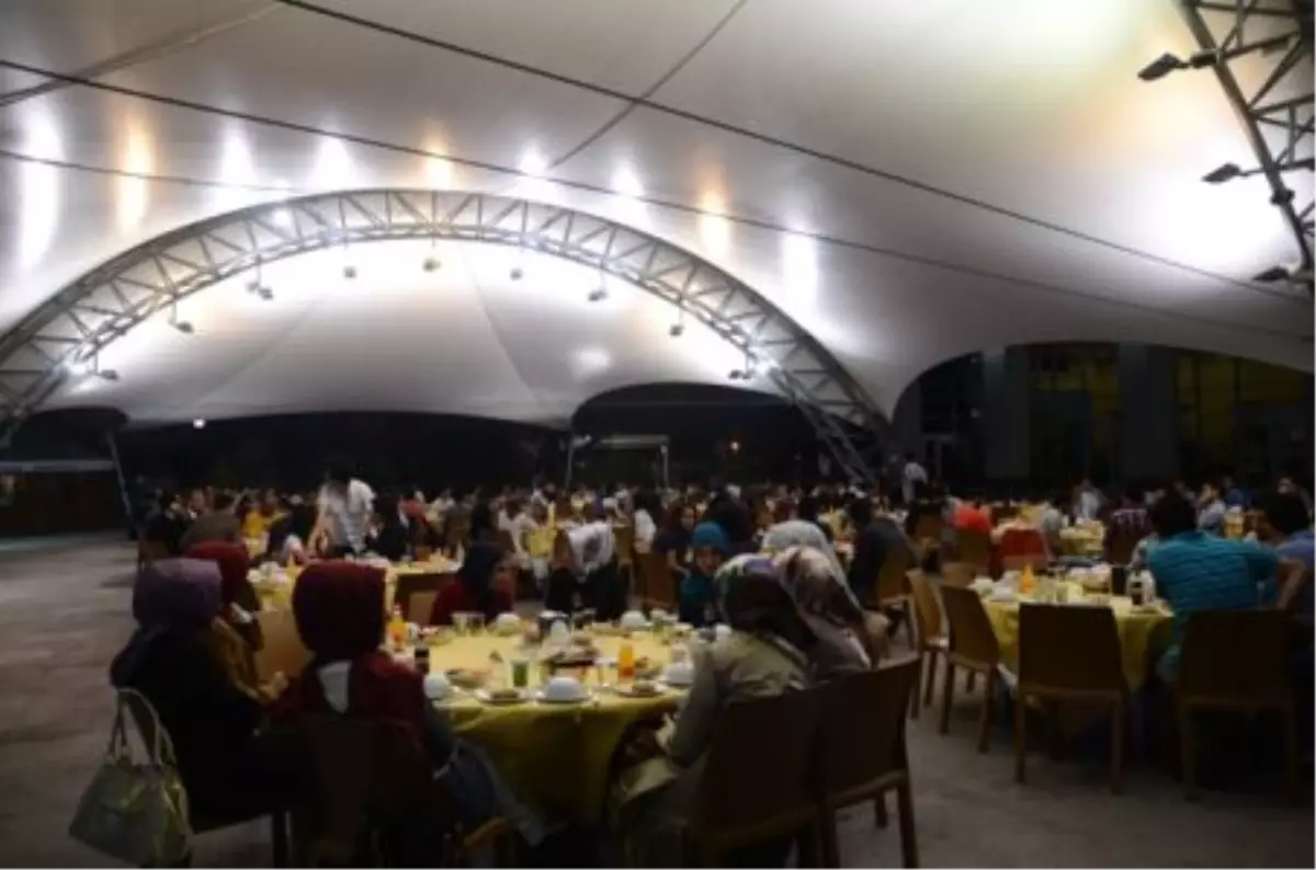 Milletvekili Özdemir\'den Anlamlı Hareket