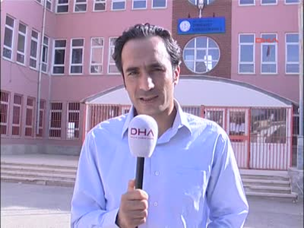 Şanlıurfa ) Akçakale\' de Yine Okullar Tatil