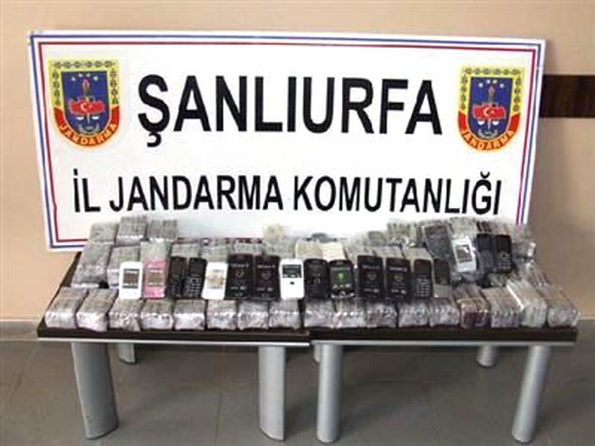 Şanlıurfa\'da Kaçak Telefon Operasyonu