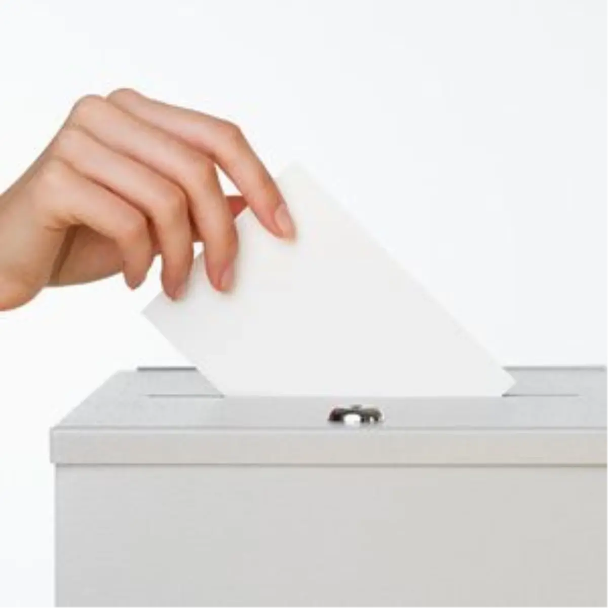 Seçilme Yaşının 18 Düşürülmesi