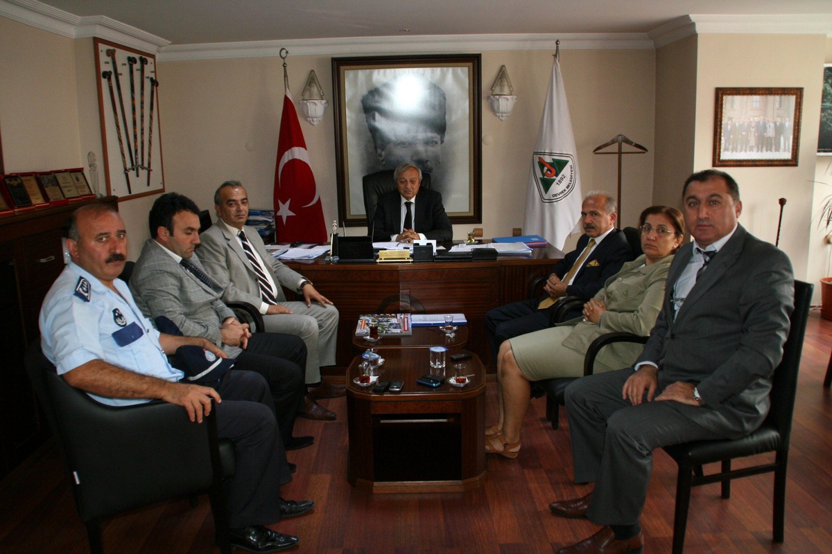 Tüm Bel-Sen Zonguldak Şube Başkanı Yılmaz\'dan Devrek Belediye Başkanı Semerci\'ye Ziyaret