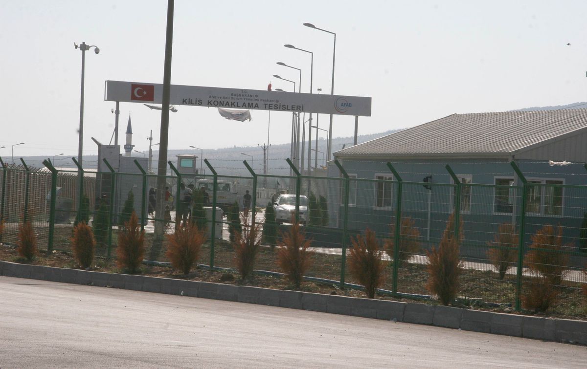 Türkiye\'de Bulunan Suriyeli Sığınmacı Sayısı 98 Bin 217\'ye Yükseldi