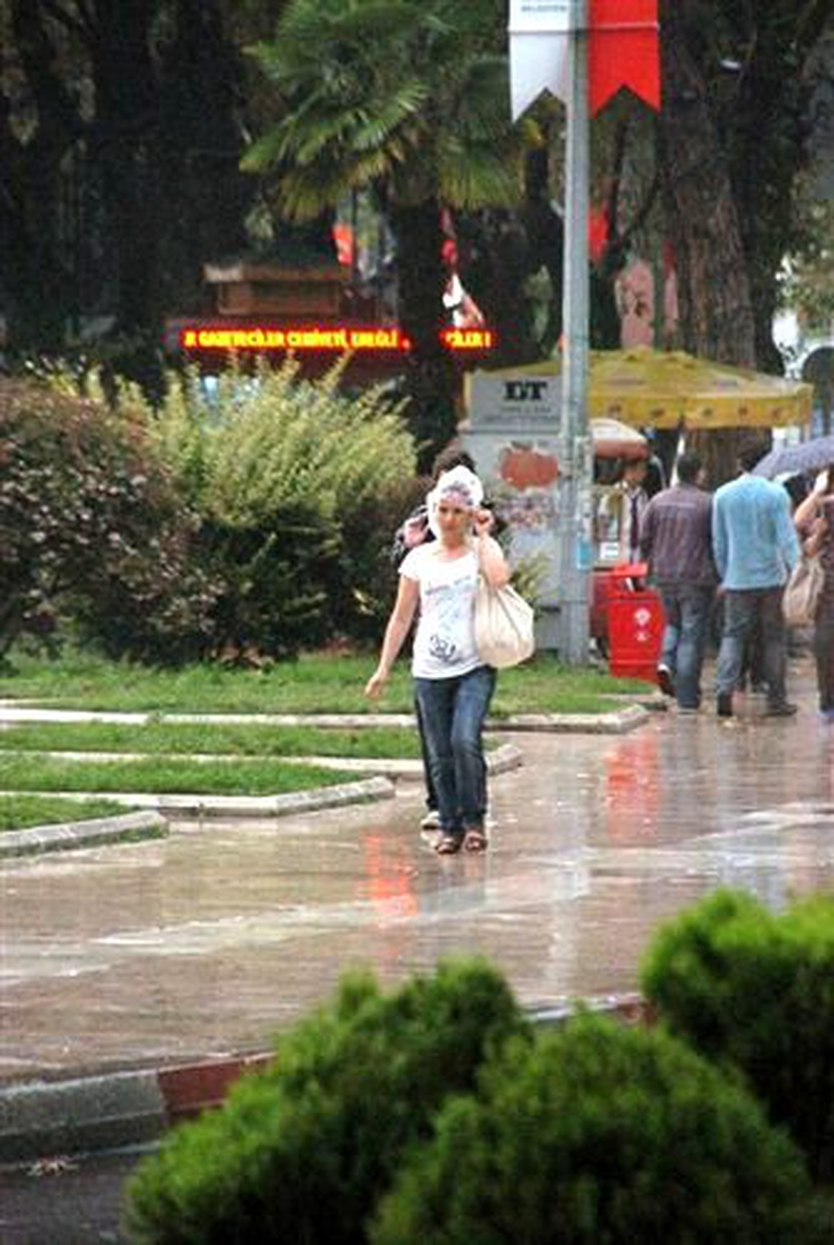 Zonguldak\'ta Yağmurla Birlikte Hortum Oluştu