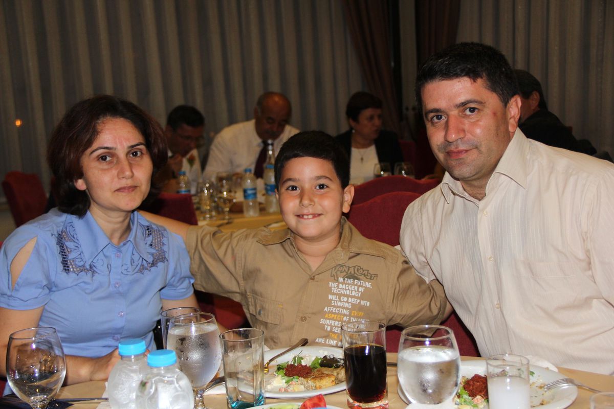 Alaplı Eğitimsen\'den Kaynaşma ve Dayanışma Yemeği