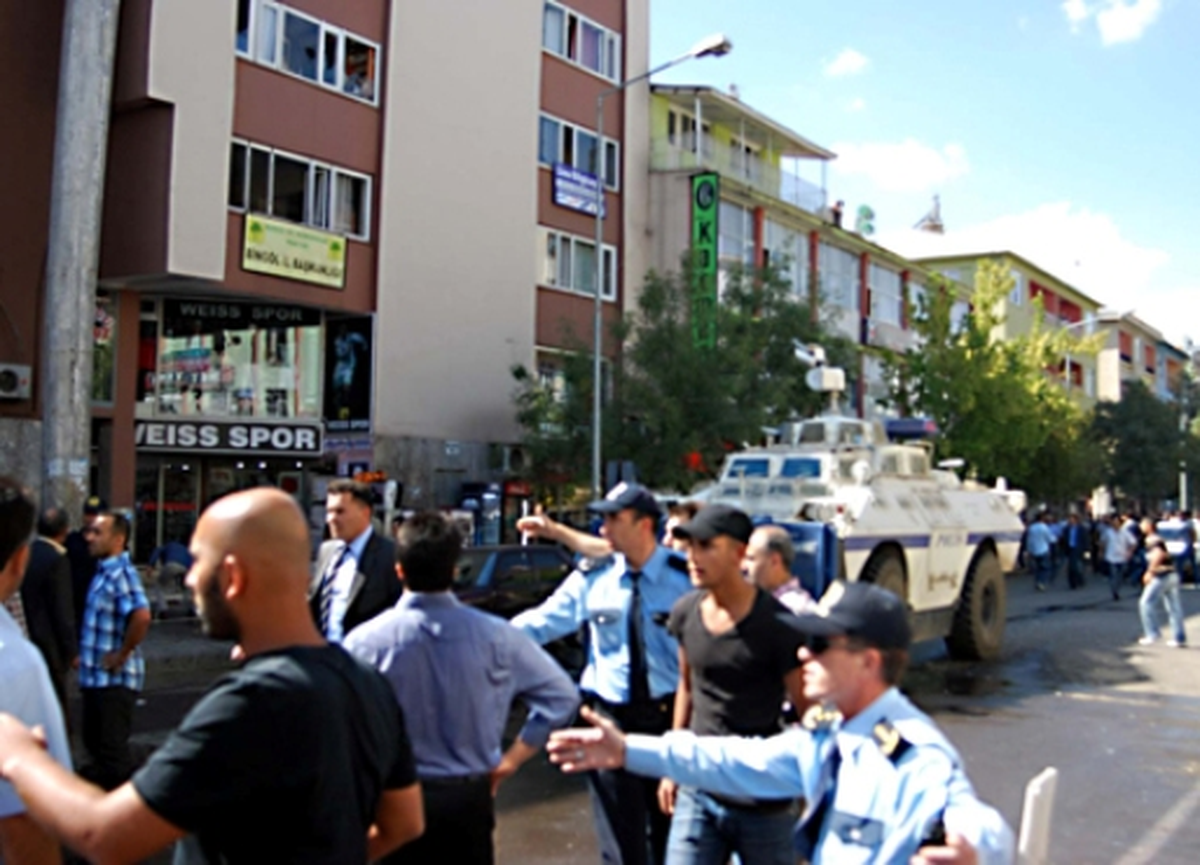 Bingöl Belediyesi\'ne Saldırı