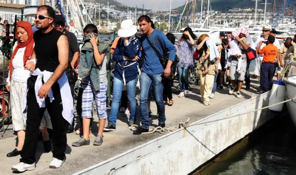Bodrum\'da 36 Kaçak Yakalandı, Şıklıkları Dikkat Çekti
