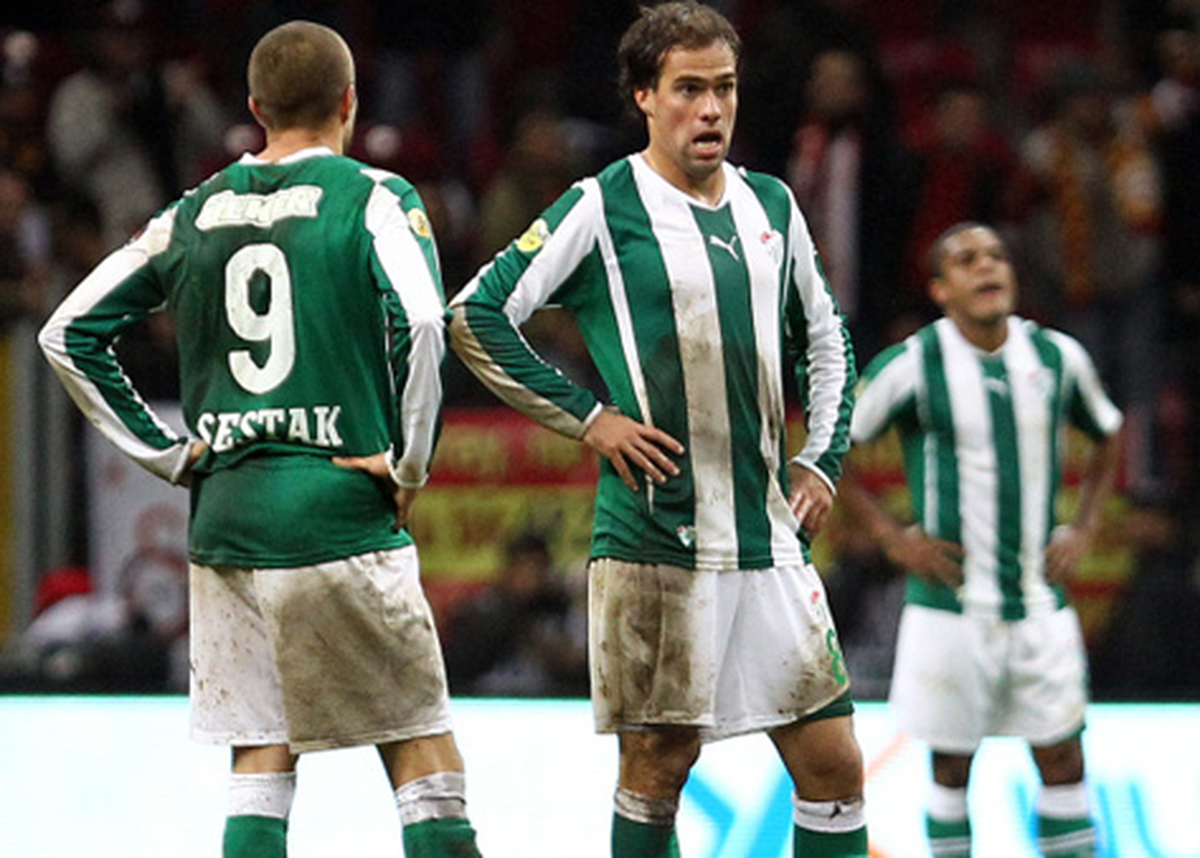 Bursaspor Değişikliklerden Sonra 4 Puan Kaybetti