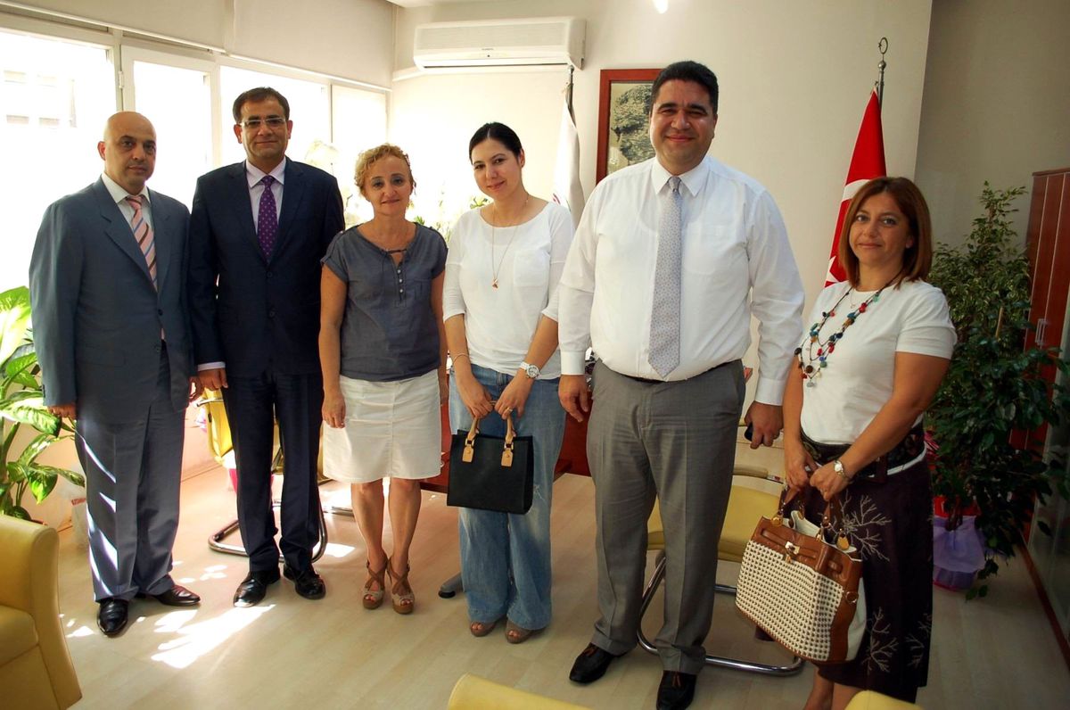 Eczacılar Balcalı\'da Hastalara Reçete Bürosu İstedi
