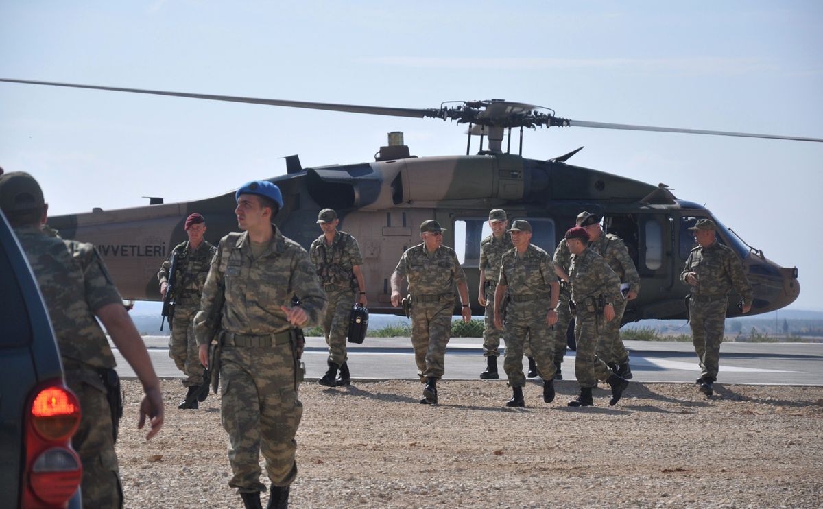 Genelkurmay Başkanı Orgeneral Özel 2. Ordu Komutanlığı\'nda İncelemede Bulundu